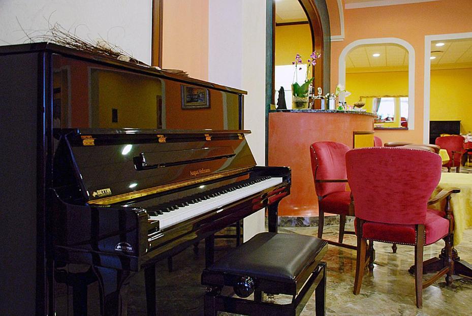 Hotel Columbia Terme Абано Терме Екстериор снимка