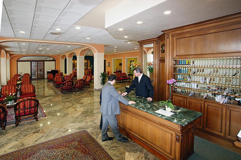 Hotel Columbia Terme Абано Терме Екстериор снимка